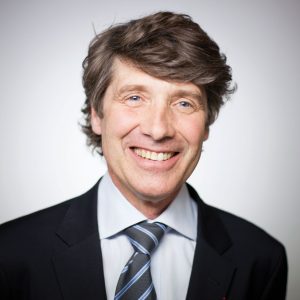 « Il y a une vraie réflexion à mener sur une sorte de démédicalisation intelligente »