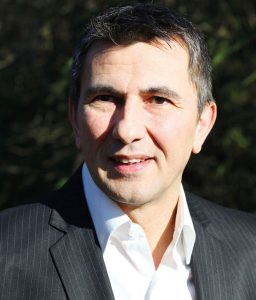 Respecter le vivre ensemble ou miser sur des structures spécialisées ?