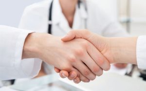Ressources humaines Emplois cadres : santé-action sociale, un secteur porteur : N° 38 • NOVEMBRE 2015