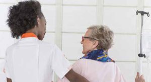 Le recrutement, la formation et le métier des aides-soignants réformés