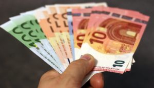 Le travail de nuit revalorisé dans les EHPAD publics