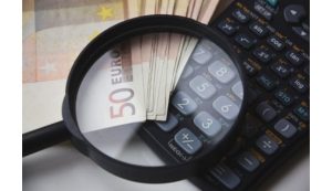 Le prix médian d’un séjour en EHPAD franchit la barre des 2000 euros