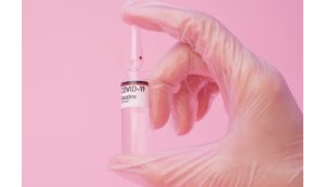 Covid : une troisième dose de vaccin pour les soignants