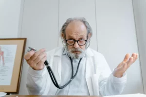 « Révolutionner la Santé : Télémédecine et QVT au Cœur de la Prise en Charge Alzheimer et Parkinson »