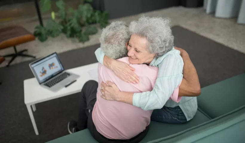 Révolutionner la Prise en Charge Alzheimer et Parkinson : Télémédecine, QVT et Animation pour une Vie Sociale Épanouie
