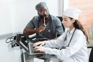 Pathos et Google Actualités Santé : Quel Impact sur Vos Décisions d'Achat Santé ?