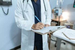 Expertise TMS : Nouvelles Normes ARS et Évaluations HAS pour une Prévention Efficace