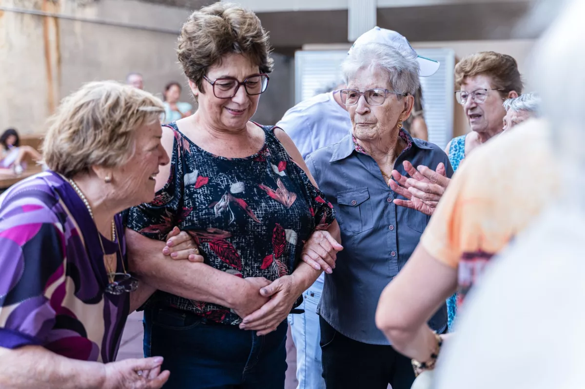 Vers une Communication Précoce : Dépistage des Risques Alzheimer et Parkinson