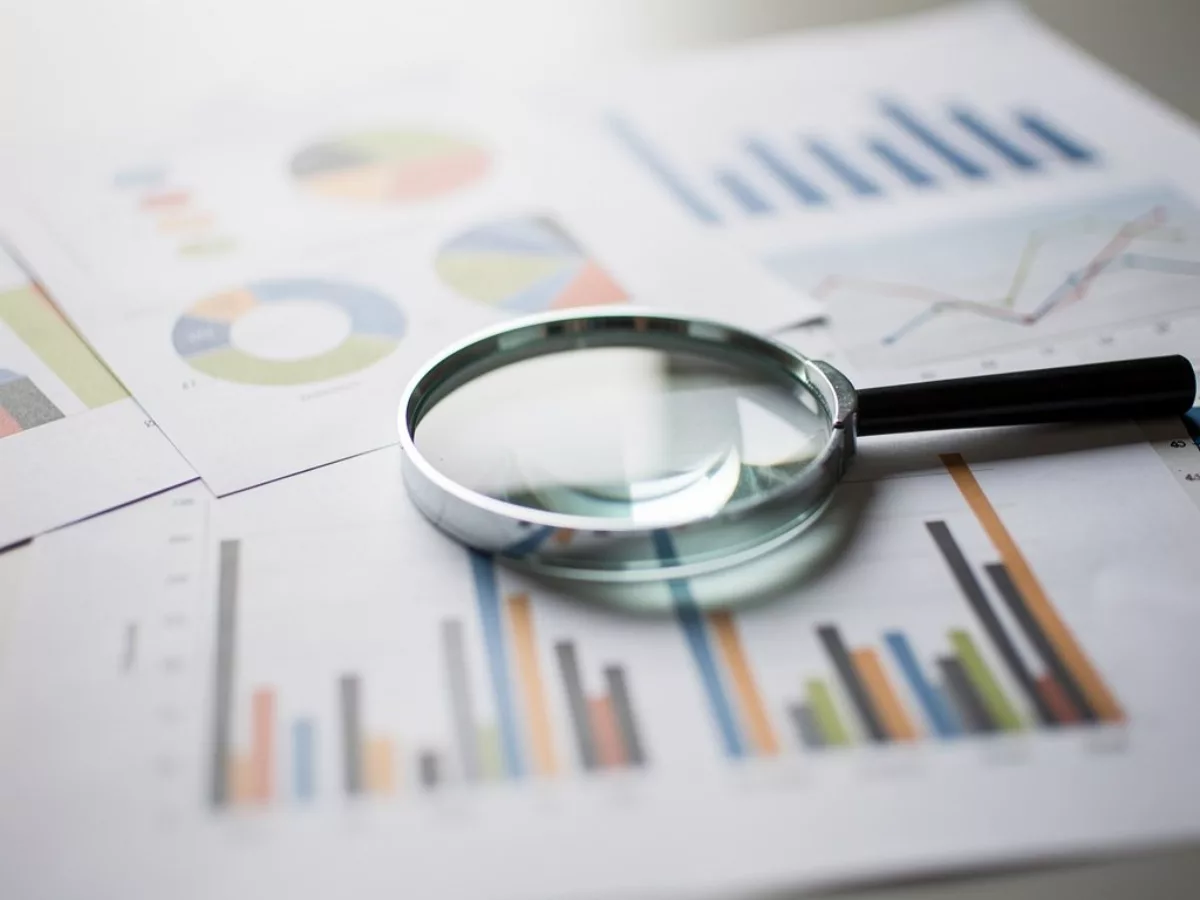 Graphiques imprimés et loupe