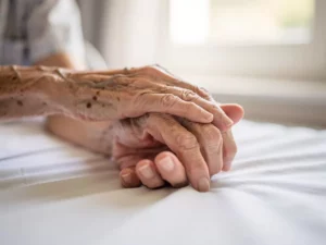 « Soins palliatifs et de fin de vie à domicile : constats, défis et perspectives »